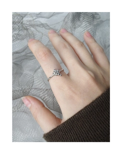 Close-up of S925 sterling silver ring featuring a unique liquid bubble cluster design