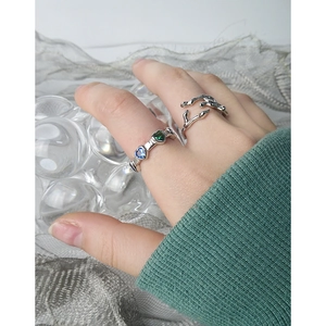 Ensemble de bagues en argent S925 avec zircon cœur coloré et design branche en métal liquide