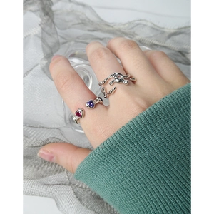 Bagues en argent S925 avec doubles zircons en cœur et design ondulé en métal liquide