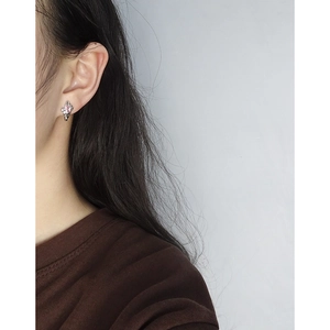 S925 silver stud earring with irregular texture and pink zircon star in Korean style