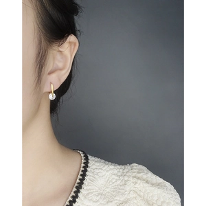 Elegant gold S925 sterling silver U-shaped earring with brilliant round cut zircon stone
