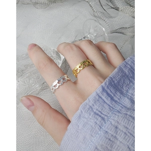 Elegant S925 sterling silver lace ring with ruffled texture in gold and silver finish