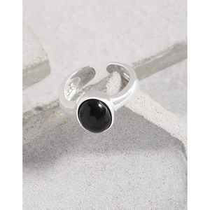 Minimalist S925 sterling silver open ring with a round black onyx gemstone centerpiece