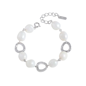 Minimalist S925 sterling silver bracelet with natural Baroque pearls and circular metal links