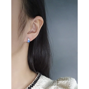 Orecchini a cerchio minimalisti in argento sterling S925 con zircone blu rotondo