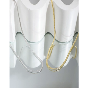 Elegante S925 Sterling Silber flache Schlangenkette Halsketten in Gold und Silber