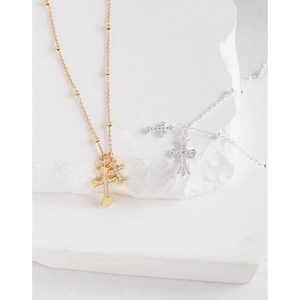 Luxurious S925 sterling silver cross pendant necklace with zircon for a vintage punk style