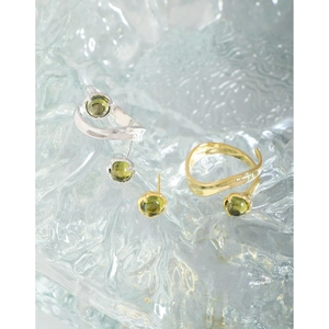 S925 sterling silver jewelry set with olive green gemstone rings and stud earrings