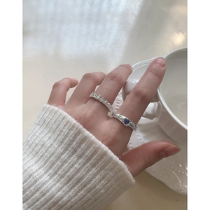 S925 sterling silver heart-shaped blue zircon ring set with irregular lava texture