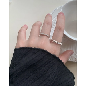 Stapelbare S925 Sterlingsilber Ringe mit gehämmerten Reben und Textur für Damen