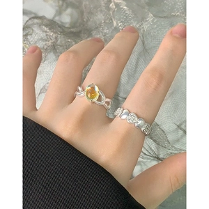 S925 sterling silver moonstone ring with irregular crossed lines and heart pattern