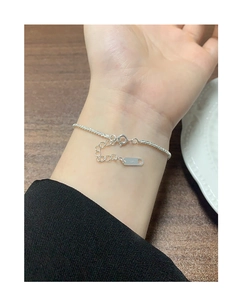 Detailed view of S925 sterling silver sparkling chain bracelet with adjustable lobster clasp