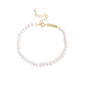 Bracciale minimalista in argento S925 con perle bianche naturali e chiusura dorata regolabile