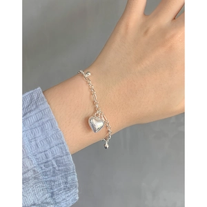 Polished silver heart pendant bracelet in S925 sterling silver for women