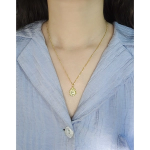 Gold-plated S925 silver necklace featuring an irregular hammered texture round pendant