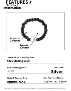 Dettagli dell'anello in argento S925 con perle di agata nera e peso piuma di 0,4 g
