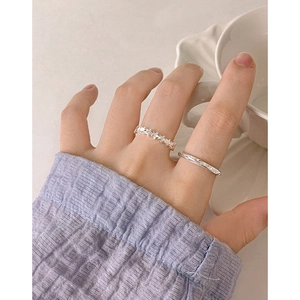 Bague Mobius en argent sterling S925 pour femme avec un design étoilé minimaliste