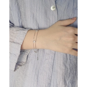 Élégant bracelet double couche en argent S925 avec breloques d'étoiles en zircon
