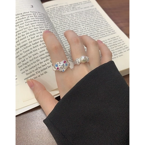 S925 silver rings set featuring colorful zircon heart and elegant pearl on textured band