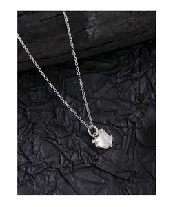 Close-up of S925 sterling silver necklace with textured heart agate pendant detail