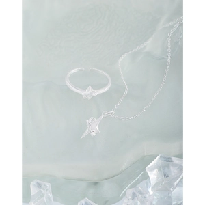 Ensemble collier et bague réglable en argent S925 avec étoile sur socle de glace artistique