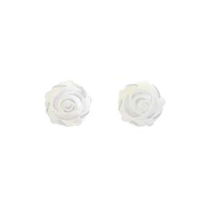 Élégantes boucles d'oreilles en argent S925 avec roses blanches en nacre naturelle