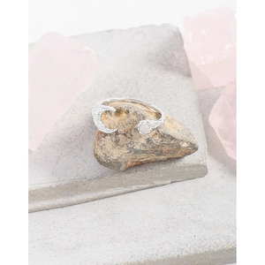 S925 sterling silver moon ring featuring hammered texture and white moonstone inlay