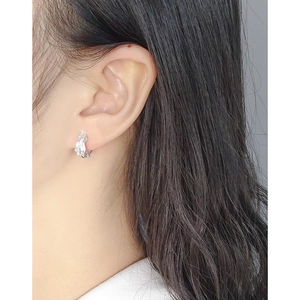 Minimalistische S925 Sterling Silber Creolen mit unregelmäßiger gefalteter Textur