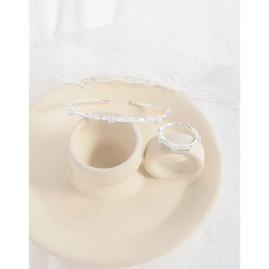 Silver-toned S925 sterling silver ring and bracelet set with irregular texture and pearls