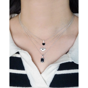 Ensemble de colliers en argent S925 avec pendentifs cœur et zircon noir superposés