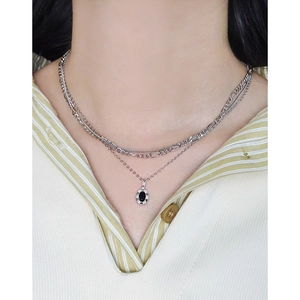 Elegant double-layered S925 silver necklace with black oval gemstone pendant for women