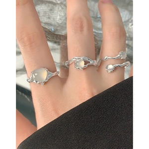 Artistic S925 silver heart agate ring set with unique wrinkled texture for women