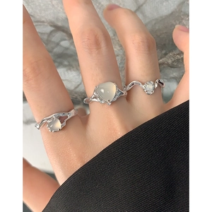 Ensemble de bagues lave en argent S925 avec agate blanche en cœur et pierres rondes