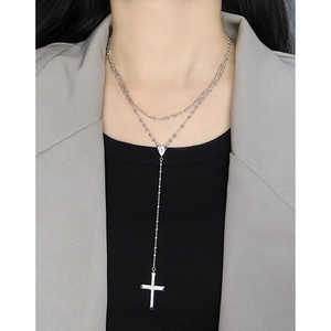 Collier double rang en argent 925 avec pendentif cœur en zircon et croix