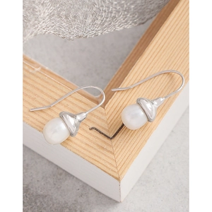 Elegant S925 silver acorn drop earrings with natural pearls on a stylish mesh background