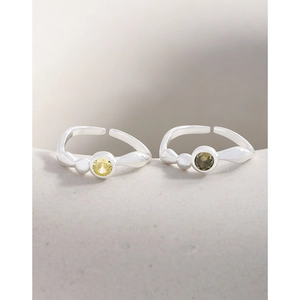 Unregelmäßige S925 Sterling Silber Ringe mit gelben und grünen Zirkonia Steinen im Set
