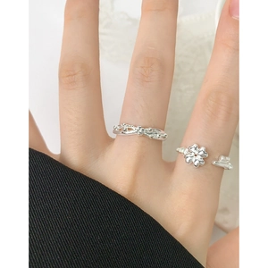 S925 sterling silver floral and branch texture open rings set on model hand
