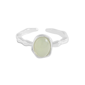 Anello regolabile in argento sterling S925 con cristallo ovale verde chiaro e lucido