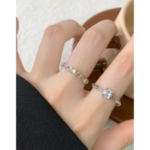 Anelli in argento S925 con opale e zirconi, stile retrò e regolabile per un look chic