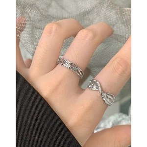 Minimalist S925 sterling silver ring set with wrinkled texture and infinity design for women