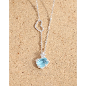 Collier cœur élégant en argent S925 avec pendentif cristal bleu clair et décor étoile