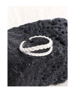 Detailed close-up of S925 sterling silver double-layered twisted rope open ring for women