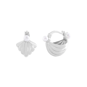 Elegant S925 sterling silver shell earrings featuring round pearls in a minimalist design