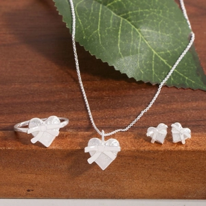 Parure de bijoux en argent S925 avec pendentif cœur à nœud, collier, bague et boucles d'oreilles
