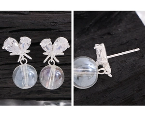 Détails des boucles d'oreilles papillon en argent S925 avec zircons et perles claires