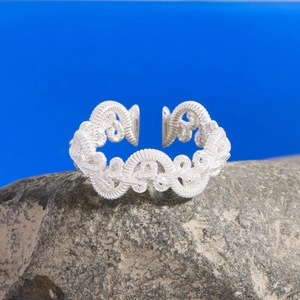 Irregular braided S925 sterling silver open ring with intricate spiral weave on stone