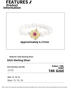 Détail de bague perle en argent S925 avec fleur dorée 18K et options de taille