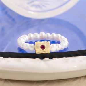 S925 silver beaded ring with freshwater pearls and a gold ruby-set rectangle charm