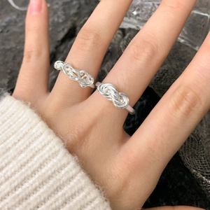 Minimalist S925 sterling silver multi-layer layered rings set with woven design for women