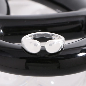 Anello aperto a goccia d'acqua in argento sterling S925 con finitura a specchio
